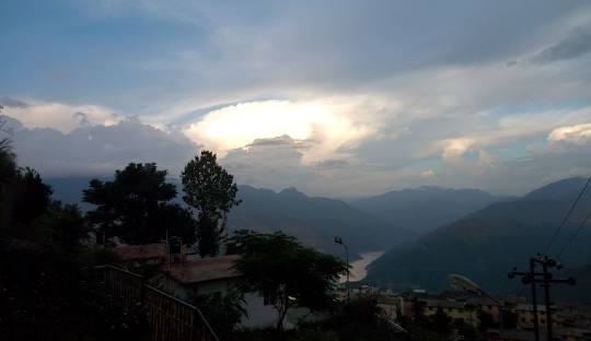 Mussoorie to Tehri  Taxi